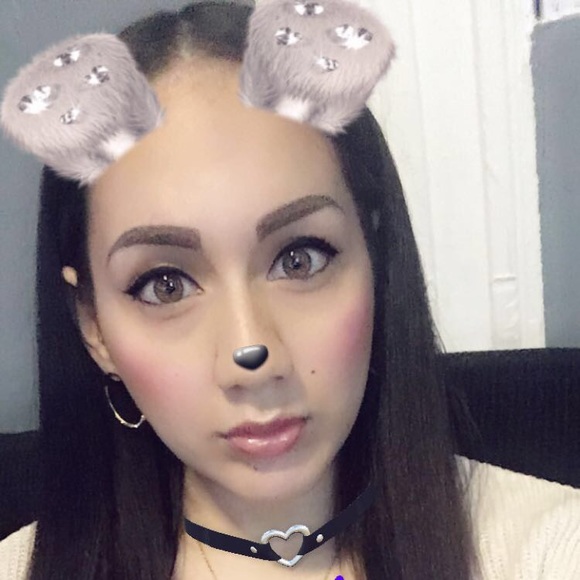 Meet your Posher, Lorraine - Picture 2 of 2